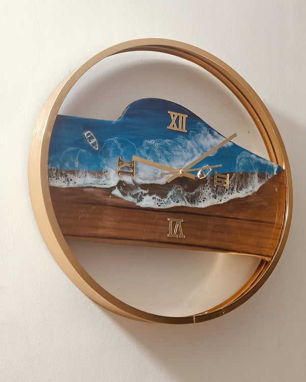 Eternal Wave Wall Clock – Teakwood & Resin in Luxe Gold Finish